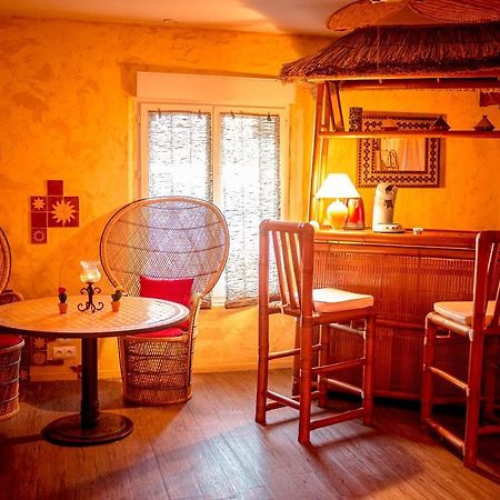 Themericourt Domaine De La Croix Du Vexin Bed & Breakfast エクステリア 写真